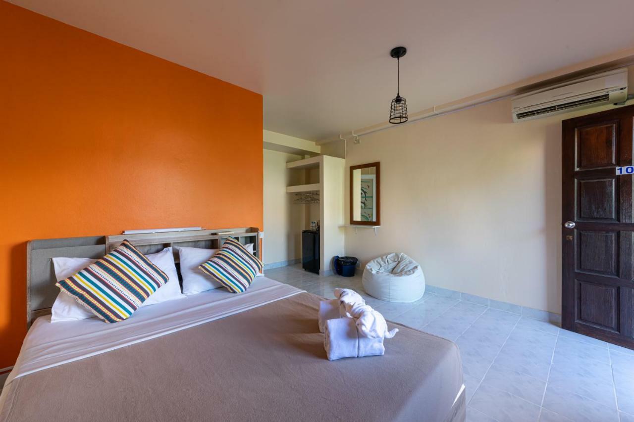 Mypatong Social Hostel Dış mekan fotoğraf